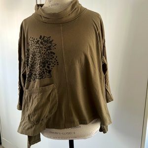 Yasuko olive green cotton top.